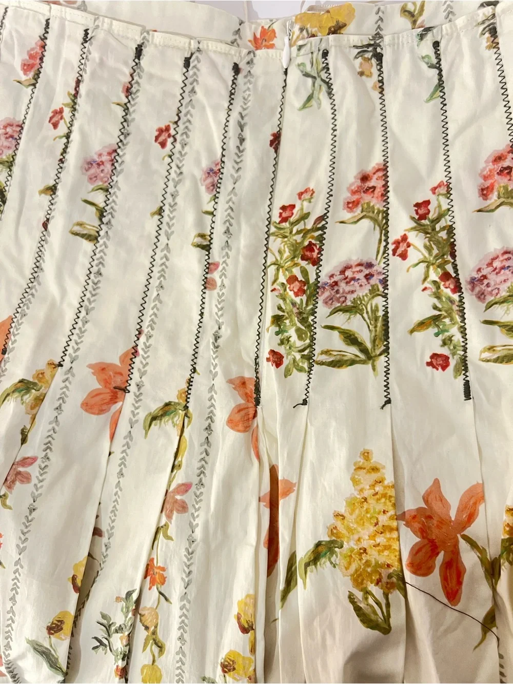 ZARA Floral Pleated A-Line Midi Skirt, ZW Collection. XS NWT